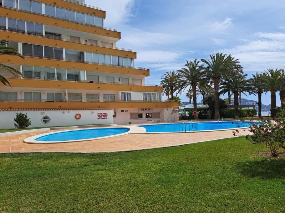 Holiday Center Apartamento Vistas Mar, Acceso Directo Playa Y Piscina Roses Exterior photo